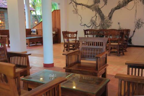 Wunderbar Beach Hotel