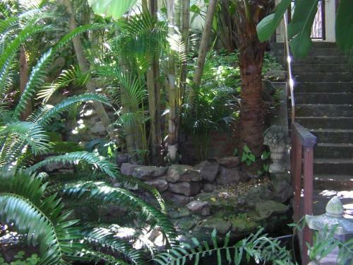 Hostal Mythai Guesthouse