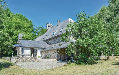 Holiday Home Manche P-854