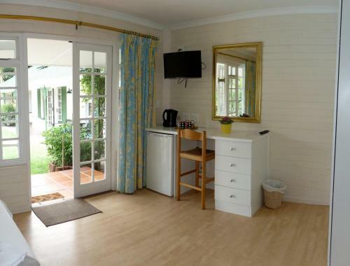 Somer Place B&B