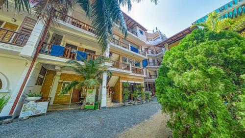Hostal Sky Garden Guest House