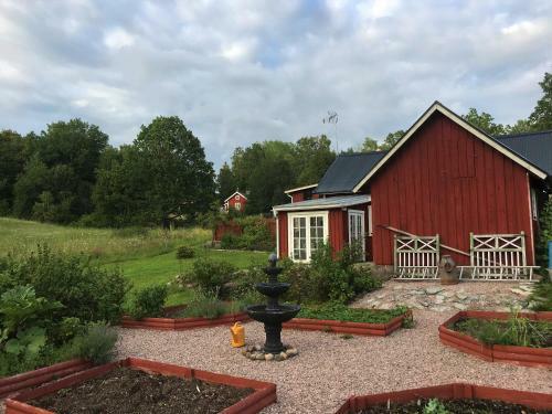 Bed & Breakfast Sj�backen G�rd
