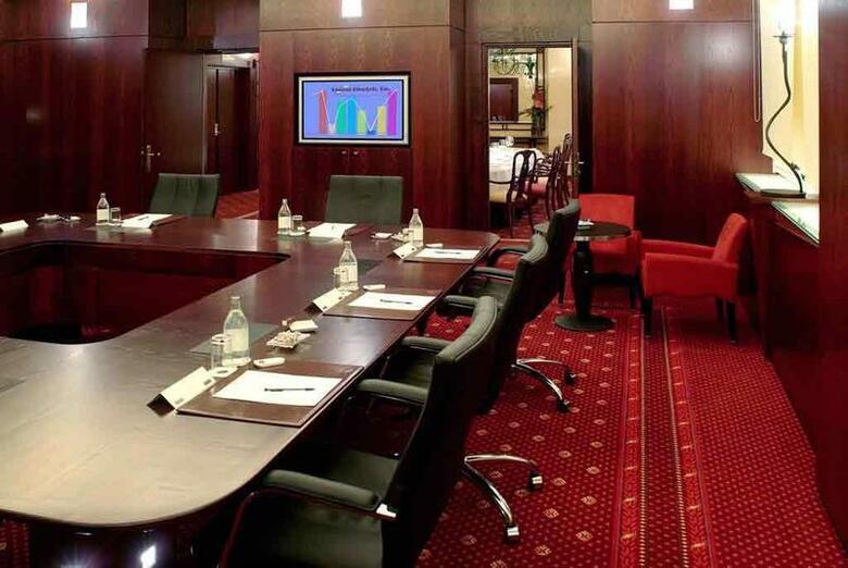 Hotel Pullman Madrid Airport & Feria