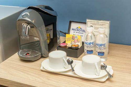 Hotel Microtel By Wyndham Mall Of Asia
