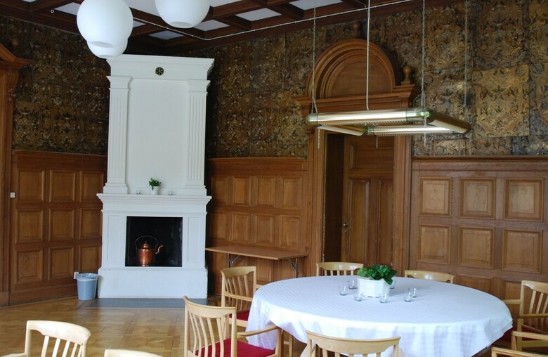Hostal Hellidens Slott Och Vandrarhem