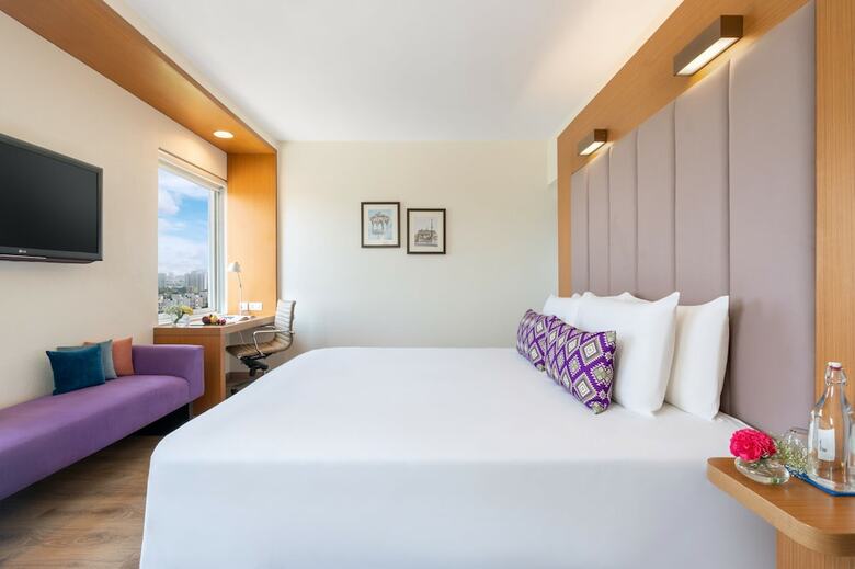 Hotel Aloft Ahmedabad Sg Road
