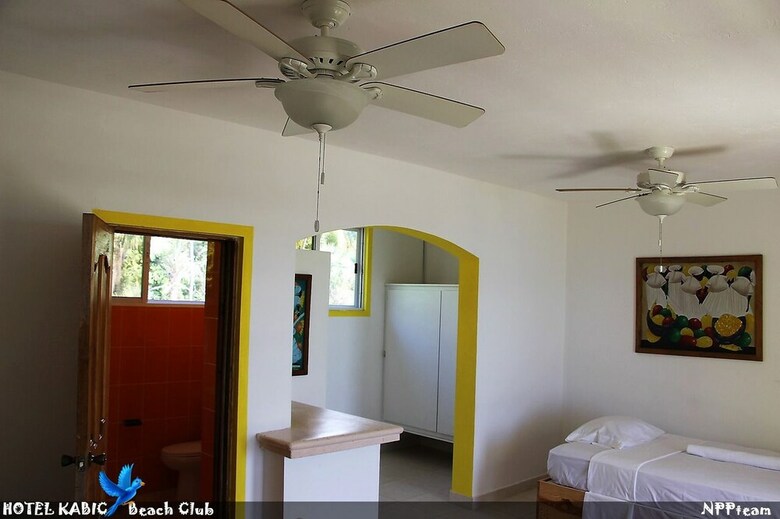 Hotel Kabic Beach Club