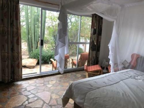 Eagle Rock Guest-farm And Business Lodge