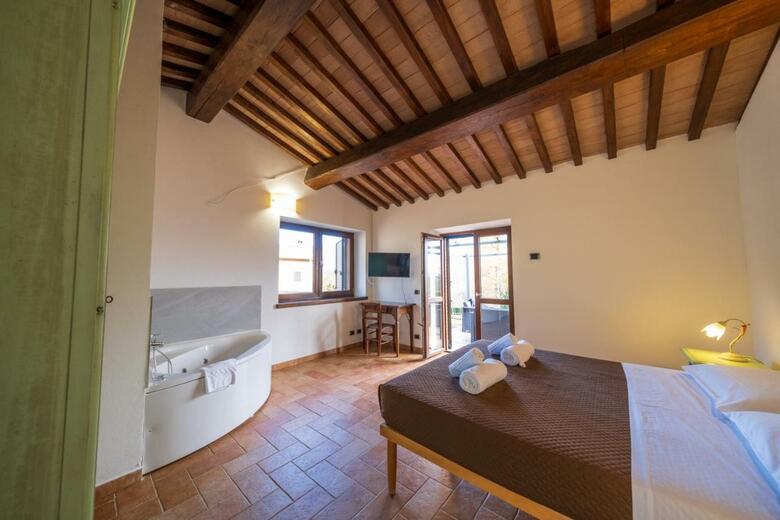 Hostal Agriturismo Borgo Biaia