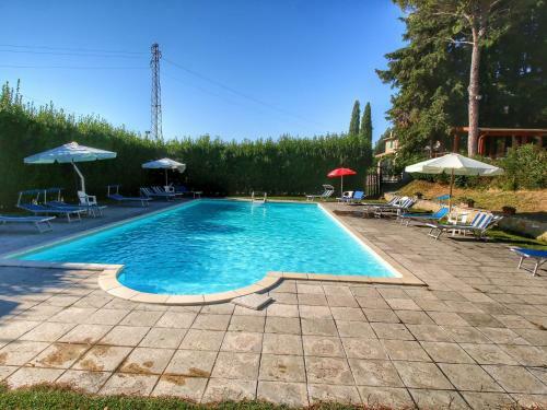 Hostal Holiday Home Marchese Gualdo Cattaneo