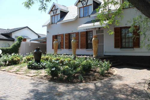 Hostal 3 Liebeloft Guest House