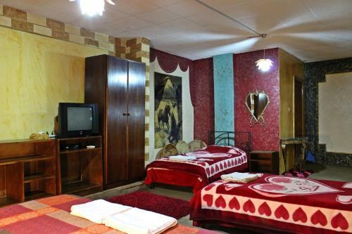 Rocky Mountain Hotel