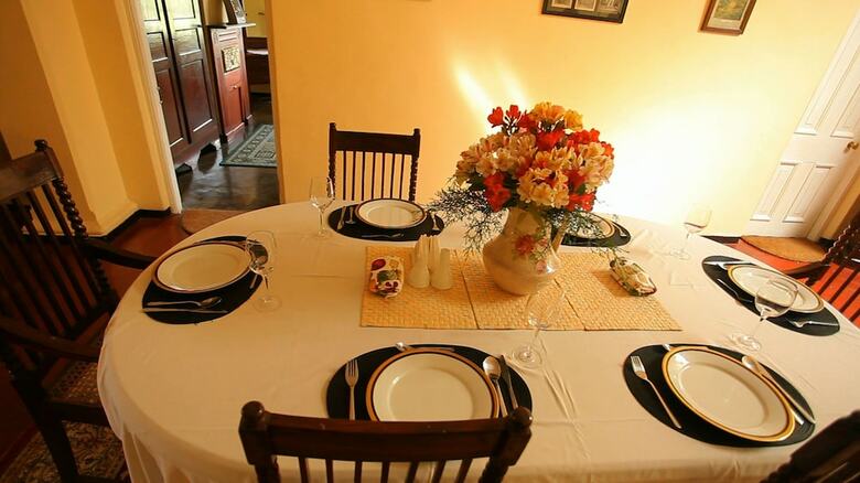 Villa Senani Colonial Holiday Bungalow