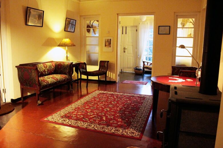 Villa Senani Colonial Holiday Bungalow