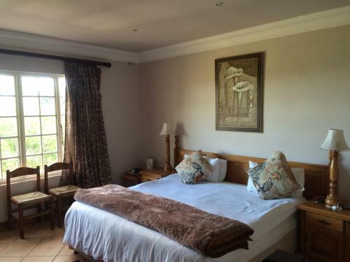 Hostal La Familia Guest House