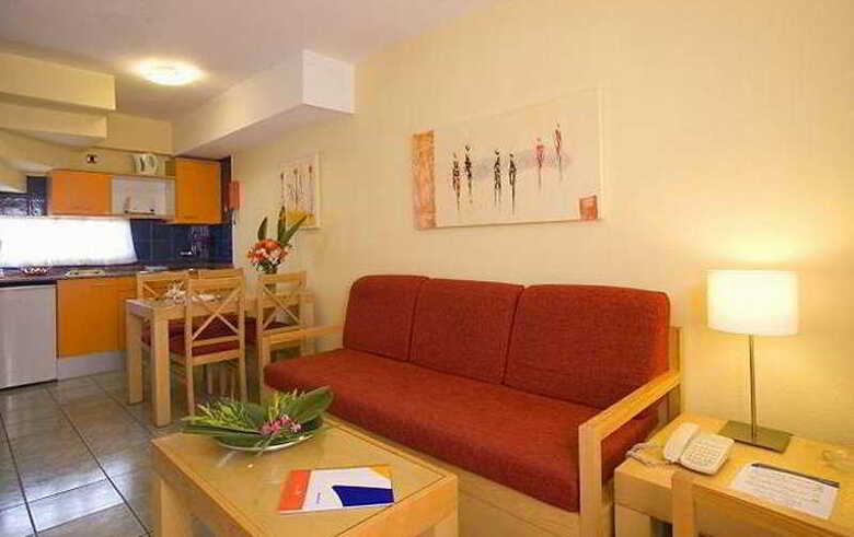 Apartamentos Jard�n Del Sol