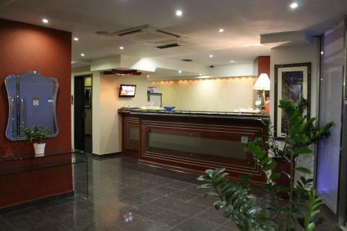 Carol Hotel