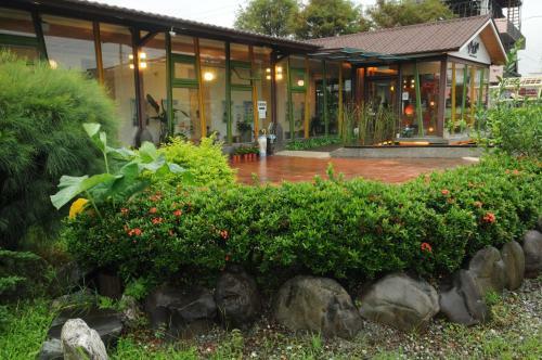 Bed & Breakfast Lotus Hostel Beicheng Zhuang