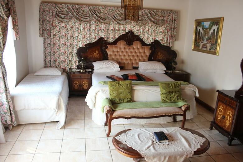 Hostal Tzaneen Guest House