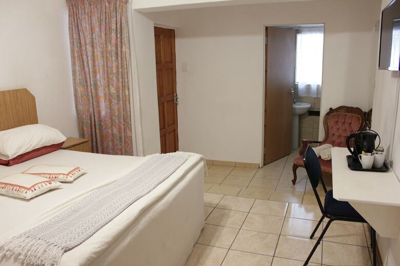 Hostal Tzaneen Guest House