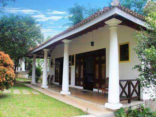 Hotel Fort Edge Resort - Unawatuna