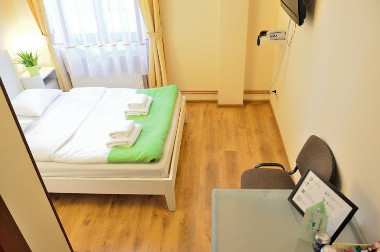 Hostal Wenderedu Business Center
