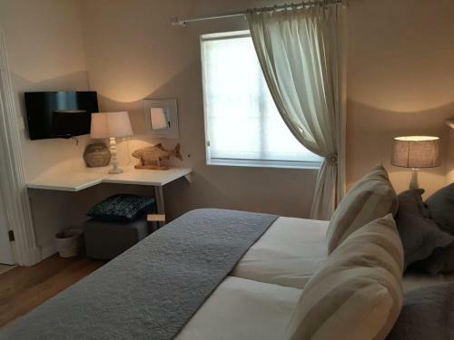 Hostal No.10 Caledon Street Guest House