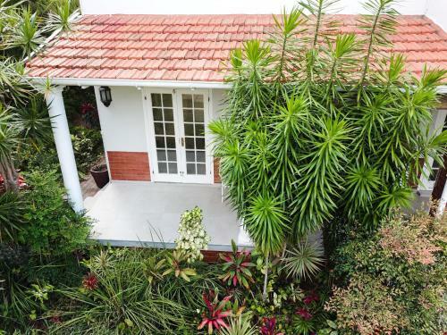 Hostal Cornerway Guest House