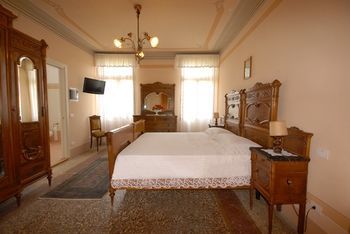 Hostal Agriturismo Villa Maria