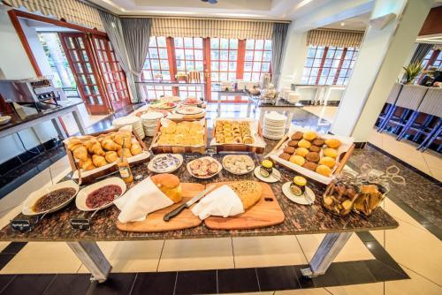 Birchwood Hotel & Or Tambo Conference Centre
