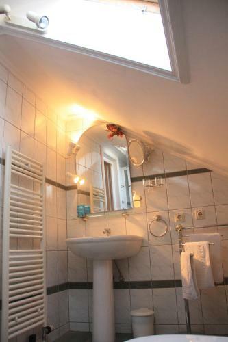 Hostal Pensiunea Curtea Bavareza