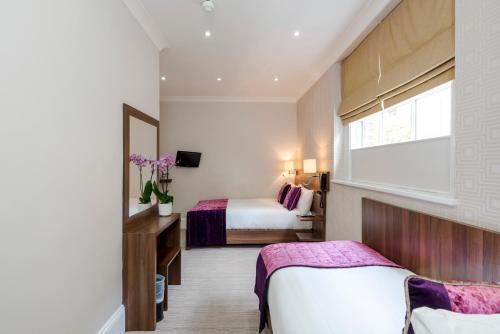 Hotel London House