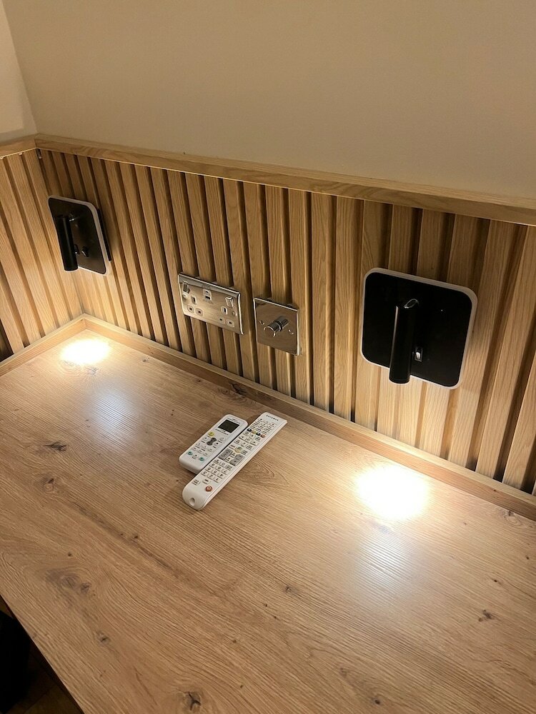 Exhibition Court Hotel 4