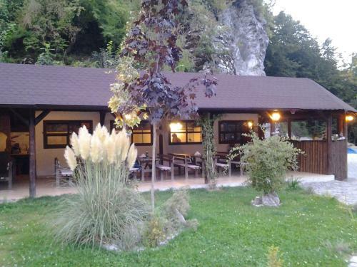 Hostal Pensiunea Apuseni Wild