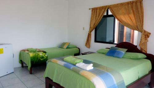 Hostal Casa Los Delfines