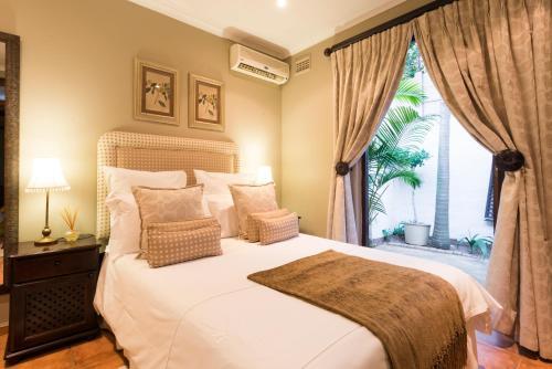 Bed & Breakfast Five Burnham Guest House
