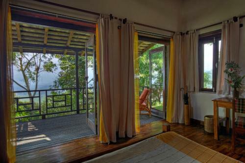 Hotel Tiger Mountain Pokhara Lodge