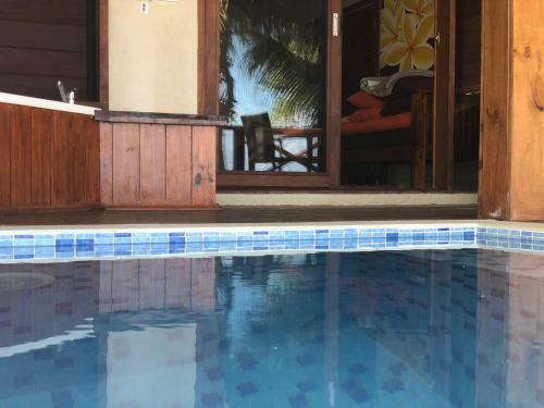 Hotel Erakor Island Resort & Spa