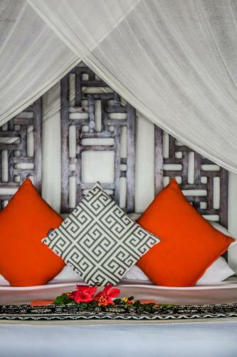Hotel Erakor Island Resort & Spa