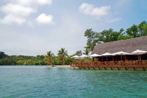 Hotel Erakor Island Resort & Spa