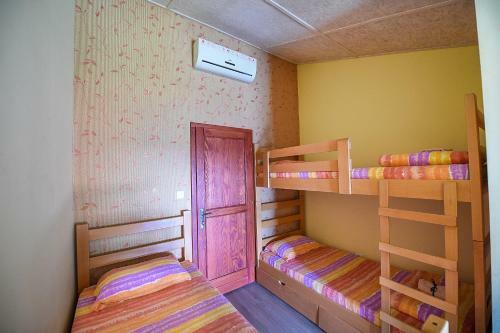 San Art Floating Hostel & Apartments