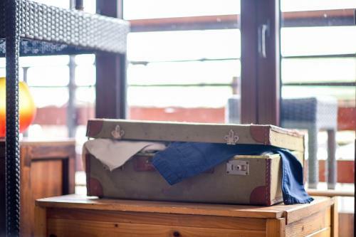 San Art Floating Hostel & Apartments