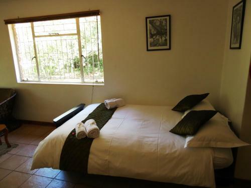 Meerkatplaats Guesthouse And B&B