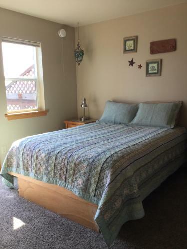 Bay Ave Bed And Breakfast Inn