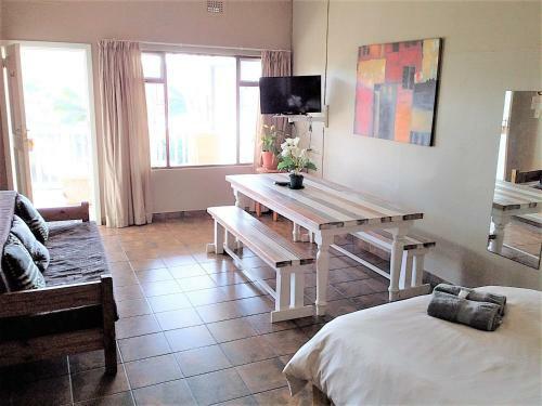 The Tweni Waterfront Guest Lodge