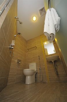 One Avenue Hotel