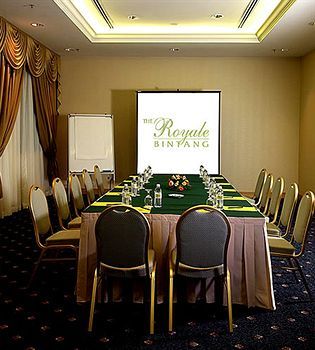 Hotel The Royale Bintang The Curve