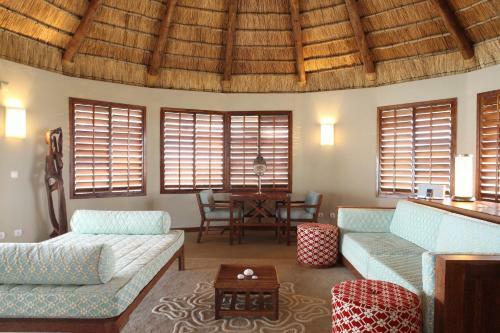 Coral Lodge 15.41