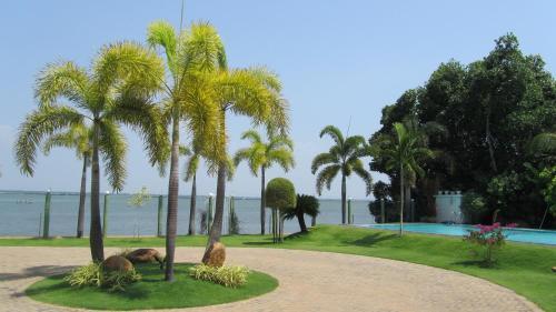 Hotel Rainbow Lagoon Villa