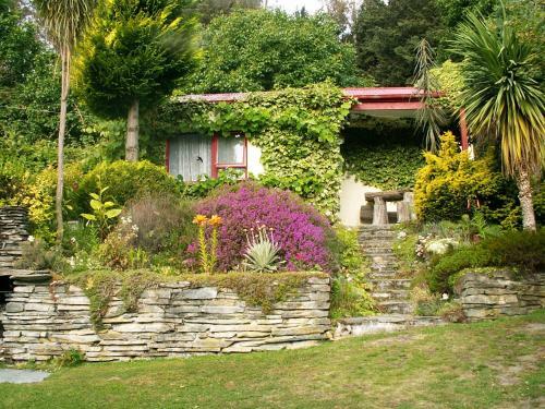 Hostal Little Paradise Lodge